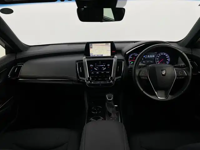 トヨタ クラウン ハイブリッド G Four 新潟県 2020(令2)年 4.1万km プレシャスブラックパール 4WD/トヨタセーフティセンス/ヘッドアップディスプレイ/純正ナビ/　CD/Bluetooth/フルセグTV/バックカメラ/イージークローザードア/レーダークルーズコントロール/LEDオートライト/メモリ付パワーシート/シートヒーター/純正17インチアルミホイール/パドルシフト/ブラインドスポットモニター/クリアランスソナー/電格ミラー/ウインカーミラー/スマートキー/ビルトインETC2.0