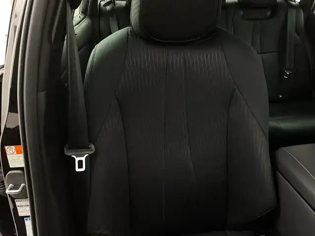トヨタ クラウン ハイブリッド G Four 新潟県 2020(令2)年 4.1万km プレシャスブラックパール 4WD/トヨタセーフティセンス/ヘッドアップディスプレイ/純正ナビ/　CD/Bluetooth/フルセグTV/バックカメラ/イージークローザードア/レーダークルーズコントロール/LEDオートライト/メモリ付パワーシート/シートヒーター/純正17インチアルミホイール/パドルシフト/ブラインドスポットモニター/クリアランスソナー/電格ミラー/ウインカーミラー/スマートキー/ビルトインETC2.0