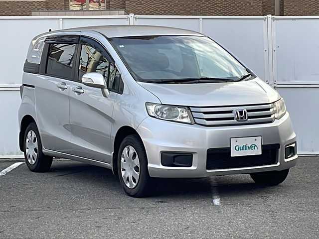 ホンダ フリード スパイク G ジャストセレクション 秋田県 2012(平24)年 4万km アラバスターシルバーメタリック 4WD/両側パワースライドドア/ETC/オートライト/ABS/横滑り防止装置