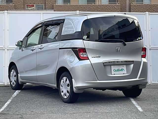 ホンダ フリード スパイク G ジャストセレクション 秋田県 2012(平24)年 4万km アラバスターシルバーメタリック 4WD/両側パワースライドドア/ETC/オートライト/ABS/横滑り防止装置