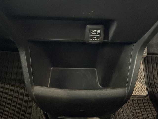 ホンダ フリード スパイク G ジャストセレクション 秋田県 2012(平24)年 4万km アラバスターシルバーメタリック 4WD/両側パワースライドドア/ETC/オートライト/ABS/横滑り防止装置