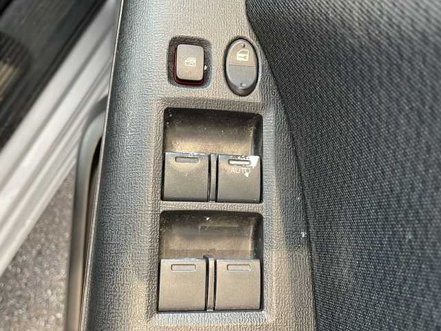 ホンダ フリード スパイク G ジャストセレクション 秋田県 2012(平24)年 4万km アラバスターシルバーメタリック 4WD/両側パワースライドドア/ETC/オートライト/ABS/横滑り防止装置