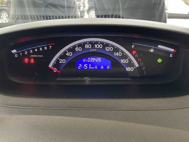 ホンダ フリード スパイク G ジャストセレクション 秋田県 2012(平24)年 4万km アラバスターシルバーメタリック 4WD/両側パワースライドドア/ETC/オートライト/ABS/横滑り防止装置