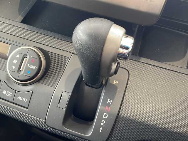 ホンダ フリード スパイク G ジャストセレクション 秋田県 2012(平24)年 4万km アラバスターシルバーメタリック 4WD/両側パワースライドドア/ETC/オートライト/ABS/横滑り防止装置