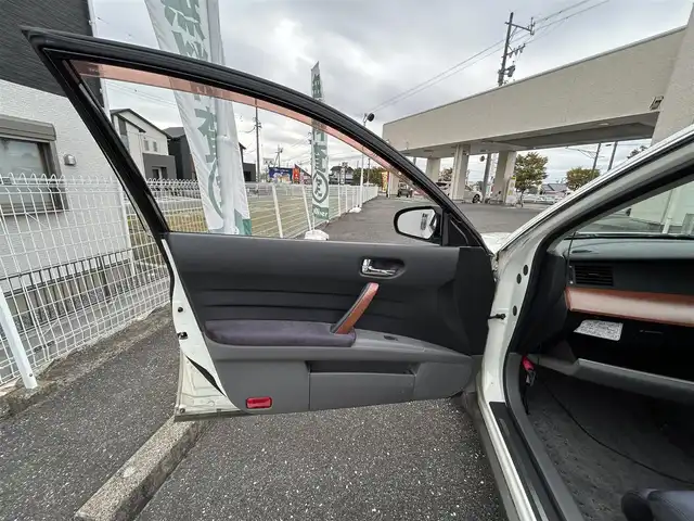 日産 ティアナ 230JK Mコレクション 三重県 2004(平16)年 14.4万km パール 登録時144176km/ワンオーナー/純正ナビ(FM/AM/DVD)/バックカメラ/ドライブレコーダー/ハンズフリー/純正フロアマット/電格ミラー/禁煙車/盗難防止装置/パワーシート/ドアバイザー