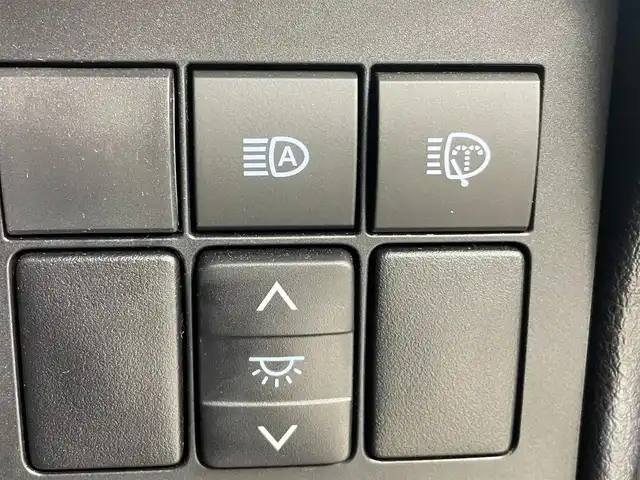 トヨタ ランドクルーザー プラド TX Lパッケージ ブラックED 埼玉県 2020(令2)年 1.8万km ホワイトパールクリスタルシャイン 純正９型ナビ　ＳＲ　Ｂカメラ　温シート　冷シート　レーダークルーズコントロール　オートハイビーム　レーンキープアシスト　ドライブレコーダー　パワーシート　コーナーセンサー　ＥＴＣ