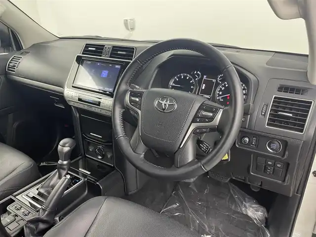 トヨタ ランドクルーザー プラド TX Lパッケージ ブラックED 埼玉県 2020(令2)年 1.8万km ホワイトパールクリスタルシャイン 純正９型ナビ　ＳＲ　Ｂカメラ　温シート　冷シート　レーダークルーズコントロール　オートハイビーム　レーンキープアシスト　ドライブレコーダー　パワーシート　コーナーセンサー　ＥＴＣ