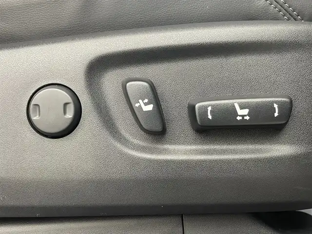 トヨタ ランドクルーザー プラド TX Lパッケージ ブラックED 埼玉県 2020(令2)年 1.8万km ホワイトパールクリスタルシャイン 純正９型ナビ　ＳＲ　Ｂカメラ　温シート　冷シート　レーダークルーズコントロール　オートハイビーム　レーンキープアシスト　ドライブレコーダー　パワーシート　コーナーセンサー　ＥＴＣ