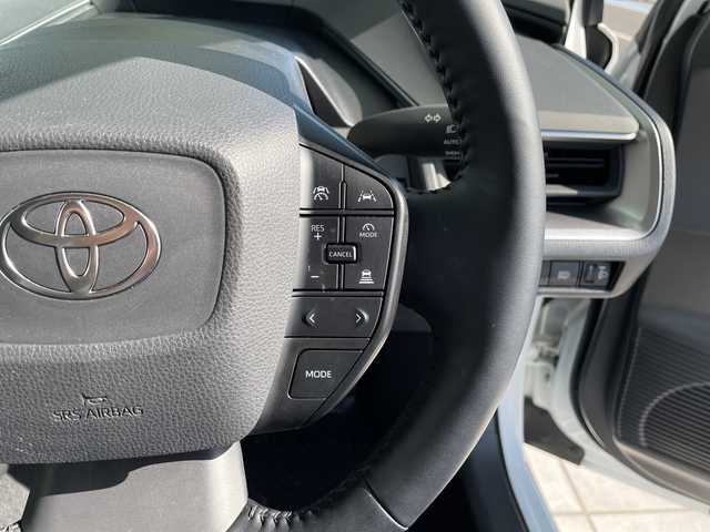 トヨタ プリウス U 愛知県 2023(令5)年 3.5万km プラチナホワイトパールマイカ トヨタセーフティセンス/純正ディズプレイオーディオ　ナビ機能なし/全方位カメラ/レーダークルーズコントロール/バックカメラ/コーナーセンサー/ETC2.0/ブラインドスポットモニター/ステアリングヒーター/LEDヘッドライト/オートマチックハイビーム/衝突軽減システム/フルセグ/Bluetooth/ステアリングスイッチ/スマートキー/プッシュスタート