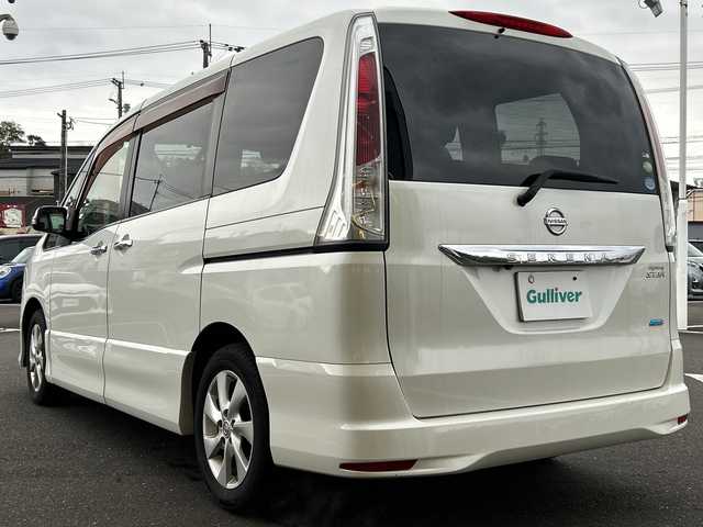 日産 セレナ ハイウェイスター Vセレクション 鹿児島県 2012(平24)年 10.8万km ブリリアントホワイトパール 純正ナビ/　　CD/DVD/BT/フルセグ/バックカメラ/両側パワースライドドア/クルーズコントロール/オートライト/純正16インチアルミホイール/ステアリングスイッチ/リアオートエアコン/アイドリングストップ/ヒルスタートアシスト/後席サンシェード/スマートキー/ETC