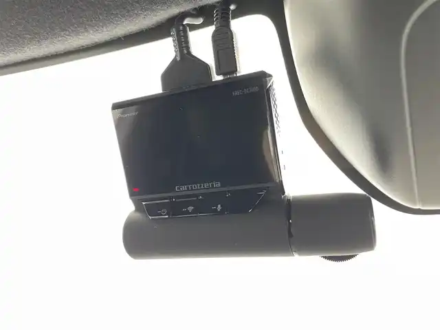 ダイハツ タント カスタム RS セレクション 富山県 2020(令2)年 1.4万km ブラックマイカメタリック/シャイニングホワイトパール 社外ナビ（AM/FM/DVD/BT/フルセグ）/バックカメラ/前後ドライブレコーダー/ETC/両側パワースライドドア/ハーフレザーシート/D/N席シートヒーター/衝突被害軽減システム/レーダークルーズコントロール/レーンキープアシスト/コーナーセンサー/横滑り防止装置/アイドリングストップ/純正アルミホイール/純正フロアマット/オートLEDライト/フォグライト/革巻きステアリング/ステアリングスイッチ/スマートキー/スペアキー