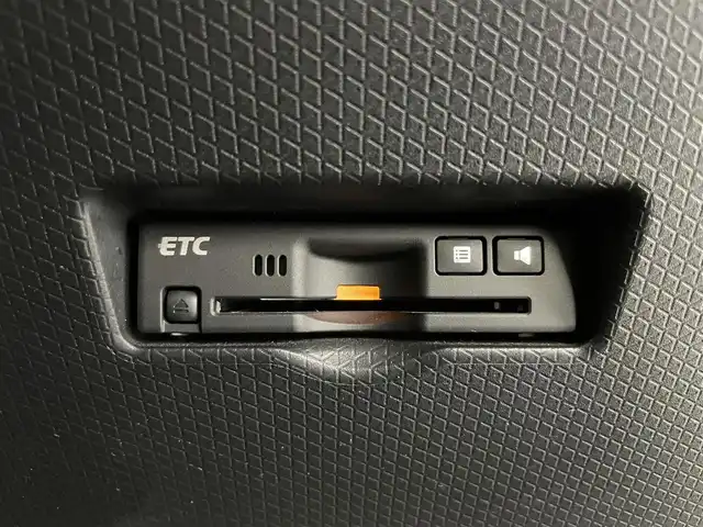 ダイハツ タント カスタム RS セレクション 富山県 2020(令2)年 1.4万km ブラックマイカメタリック/シャイニングホワイトパール 社外ナビ（AM/FM/DVD/BT/フルセグ）/バックカメラ/前後ドライブレコーダー/ETC/両側パワースライドドア/ハーフレザーシート/D/N席シートヒーター/衝突被害軽減システム/レーダークルーズコントロール/レーンキープアシスト/コーナーセンサー/横滑り防止装置/アイドリングストップ/純正アルミホイール/純正フロアマット/オートLEDライト/フォグライト/革巻きステアリング/ステアリングスイッチ/スマートキー/スペアキー