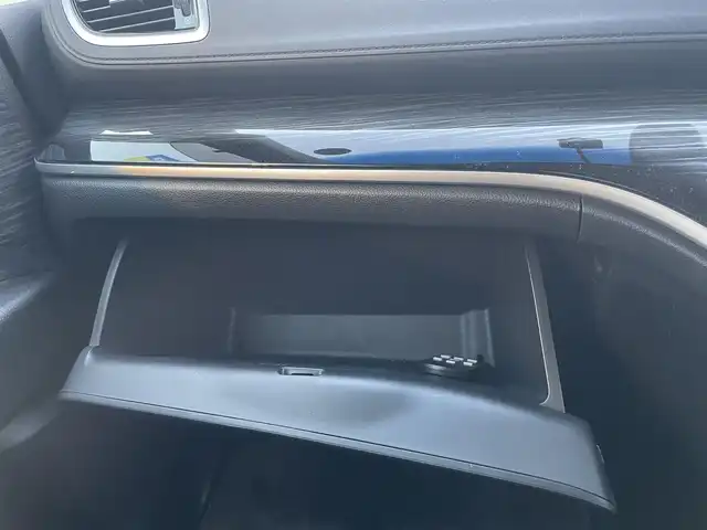 ホンダ オデッセイ 兵庫県 2014(平26)年 10.6万km プレミアムヴィーナスブラックP (株)IDOMが運営する【じしゃロン西宮店】の自社ローン専用車両になります。こちらは現金またはオートローンご利用時の価格です。自社ローンご希望の方は別途その旨お申付け下さい/＊両側パワースライドドア/＊プッシュスタート/＊純正ナビ/＊フルセグテレビ/＊バックカメラ/＊フリップダウンモニター/＊運転席パワーシート/＊CTBA