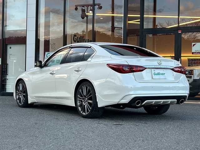 日産 スカイライン 400R 大阪府 2020(令2)年 5万km ブリリアントホワイトパール エマージェンシーブレーキ/純正ナビ　/全方位カメラ　/フルセグＴＶ　ＣＤ　ＤＶＤ　ＢＴ　/黒レザーシート　/パワーシート　/シートメモリ　/シートヒーター　/パドルシフト　/レーダークルコン　/ＥＴＣ２．０　/ＬＥＤヘッドライト　/ドライブレコーダー　/プッシュスタート　/スマートキー　/取扱説明書　保証書　/純正アルミホイール　/純正フロアマット