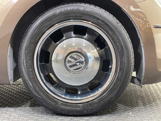 フォルクスワーゲン ザ・ビートル チョコ 愛媛県 2014(平26)年 8万km 茶 社外７インチナビ/Bluetooth/ワンセグテレビ/ドライブレコーダー/ETC/プッシュスタート/LEDヘッドライト/オートライト/フォグランプ/電動格納ミラー