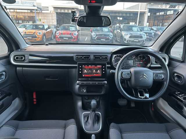 シトロエン Ｃ３ シャイン 滋賀県 2019(令1)年 1.8万km サーブル 純正ナビ/バックカメラ/ａｐｐｌｅｃａｒｐｌａｙ/純正１６インチＡＷ/アダプティブクルーズコントロール/ブラインドスポットモニター/クリアランスソナー/アクティブセーフティブレーキ/ＥＴＣ/ドライブレコーダー/スマートキー
