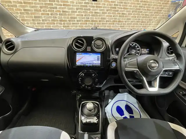 日産 ノート e－パワー B FOUR 岩手県 2020(令2)年 7.9万km ホワイト ４WD/アラウンドビューモニター/エマージェンシーブレーキ/レーンアシスト/踏み間違い衝突防止アシスト/前後ソナー/横滑り防止装置/インテリジェントルームミラー/KENWOODナビ/ETC/ヘッドライトレベライザー/オートエアコン/オートライト/LEDヘッドライト/プッシュスタート/１４インチスチールホイール/ドアバイザー