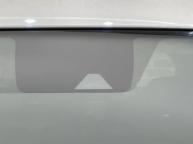 日産 ノート e－パワー B FOUR 岩手県 2020(令2)年 7.9万km ホワイト ４WD/アラウンドビューモニター/エマージェンシーブレーキ/レーンアシスト/踏み間違い衝突防止アシスト/前後ソナー/横滑り防止装置/インテリジェントルームミラー/KENWOODナビ/ETC/ヘッドライトレベライザー/オートエアコン/オートライト/LEDヘッドライト/プッシュスタート/１４インチスチールホイール/ドアバイザー