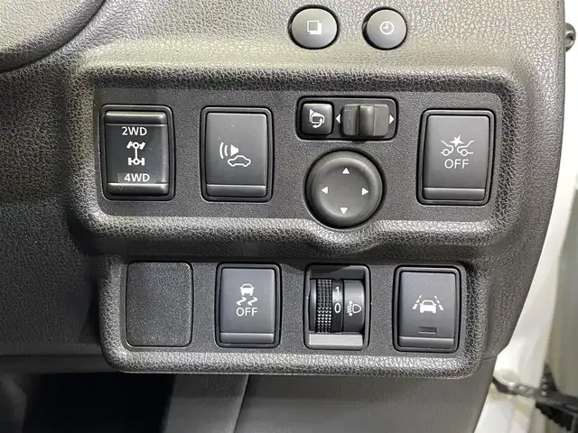 日産 ノート e－パワー B FOUR 岩手県 2020(令2)年 7.9万km ホワイト ４WD/アラウンドビューモニター/エマージェンシーブレーキ/レーンアシスト/踏み間違い衝突防止アシスト/前後ソナー/横滑り防止装置/インテリジェントルームミラー/KENWOODナビ/ETC/ヘッドライトレベライザー/オートエアコン/オートライト/LEDヘッドライト/プッシュスタート/１４インチスチールホイール/ドアバイザー