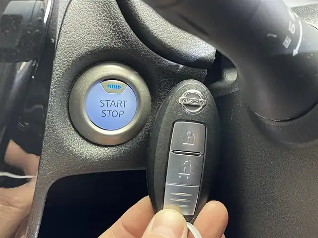 日産 ノート e－パワー B FOUR 岩手県 2020(令2)年 7.9万km ホワイト ４WD/アラウンドビューモニター/エマージェンシーブレーキ/レーンアシスト/踏み間違い衝突防止アシスト/前後ソナー/横滑り防止装置/インテリジェントルームミラー/KENWOODナビ/ETC/ヘッドライトレベライザー/オートエアコン/オートライト/LEDヘッドライト/プッシュスタート/１４インチスチールホイール/ドアバイザー