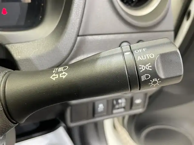 日産 ノート e－パワー B FOUR 岩手県 2020(令2)年 7.9万km ホワイト ４WD/アラウンドビューモニター/エマージェンシーブレーキ/レーンアシスト/踏み間違い衝突防止アシスト/前後ソナー/横滑り防止装置/インテリジェントルームミラー/KENWOODナビ/ETC/ヘッドライトレベライザー/オートエアコン/オートライト/LEDヘッドライト/プッシュスタート/１４インチスチールホイール/ドアバイザー