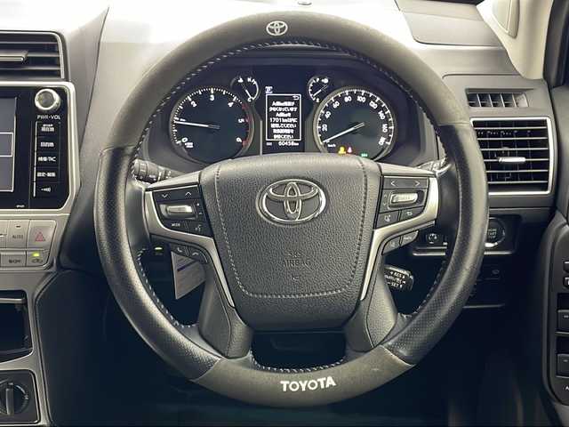 トヨタ ランドクルーザー プラド TX Lパッケージ 宮城県 2019(令1)年 6.1万km ブラック 禁煙車/４WD/BLACK MAMBA 0319 Slither17インチAW（社外）/BFグッドリッチK02 A/Tタイヤ（社外）/GANADORマフラー（社外）/社外リフトアップコイル/社外LEDバックランプ/純正MOPSDナビ/フルセグTV/クルーズコントロール/アラウンドビューモニター/F/S/Rカメラ/ビルトインETC/Toyota Safety Sense/前席シートヒーター/エアシート/前席パワーシート/ドラレコ