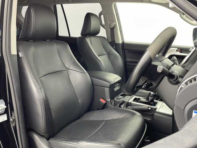 トヨタ ランドクルーザー プラド TX Lパッケージ 宮城県 2019(令1)年 6.1万km ブラック 禁煙車/４WD/BLACK MAMBA 0319 Slither17インチAW（社外）/BFグッドリッチK02 A/Tタイヤ（社外）/GANADORマフラー（社外）/社外リフトアップコイル/社外LEDバックランプ/純正MOPSDナビ/フルセグTV/クルーズコントロール/アラウンドビューモニター/F/S/Rカメラ/ビルトインETC/Toyota Safety Sense/前席シートヒーター/エアシート/前席パワーシート/ドラレコ