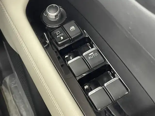 マツダ ＣＸ－５ XD Lパッケージ 大阪府 2017(平29)年 3.9万km ジェットブラックマイカ i-ACTIVSENSE/　・・アドバンストスマートシティブレーキサポート/　・レーンキープアシスト/　・交通標識認識システム/　・ドライバーアテンションアラート/純正ナビ（Bluetooth/CD/DVD）/フルセグTV/バックカメラ/レーダークルーズコントロール/LEDヘッドライト/レザーシート/パワーシート/シートヒーター/純正19インチアルミホイール/ブラインドスポットモニター/コーナーセンサー/ステアリングヒーター/スマートキー/ETC