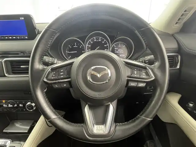 マツダ ＣＸ－５ XD Lパッケージ 大阪府 2017(平29)年 3.9万km ジェットブラックマイカ i-ACTIVSENSE/　・・アドバンストスマートシティブレーキサポート/　・レーンキープアシスト/　・交通標識認識システム/　・ドライバーアテンションアラート/純正ナビ（Bluetooth/CD/DVD）/フルセグTV/バックカメラ/レーダークルーズコントロール/LEDヘッドライト/レザーシート/パワーシート/シートヒーター/純正19インチアルミホイール/ブラインドスポットモニター/コーナーセンサー/ステアリングヒーター/スマートキー/ETC