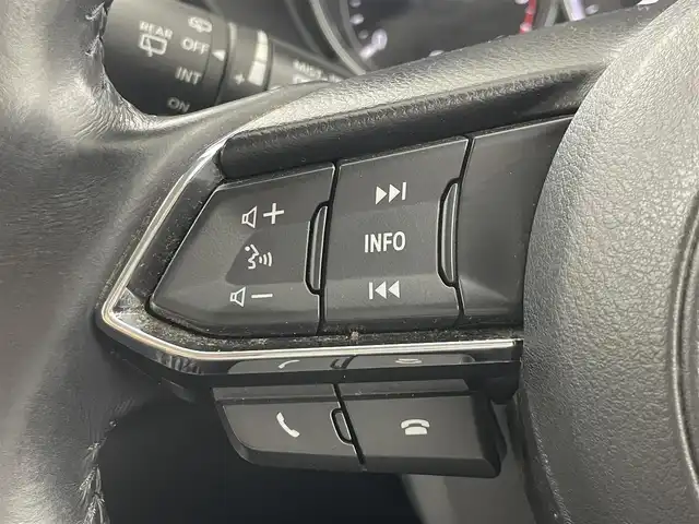 マツダ ＣＸ－５ XD Lパッケージ 大阪府 2017(平29)年 3.9万km ジェットブラックマイカ i-ACTIVSENSE/　・・アドバンストスマートシティブレーキサポート/　・レーンキープアシスト/　・交通標識認識システム/　・ドライバーアテンションアラート/純正ナビ（Bluetooth/CD/DVD）/フルセグTV/バックカメラ/レーダークルーズコントロール/LEDヘッドライト/レザーシート/パワーシート/シートヒーター/純正19インチアルミホイール/ブラインドスポットモニター/コーナーセンサー/ステアリングヒーター/スマートキー/ETC