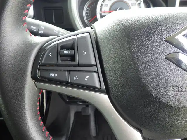 スズキ スペーシア カスタム HYBRID XS 千葉県 2020(令2)年 4.8万km ピュアホワイトP 社外メモリーナビ【AVIC-RW810】/フルセグテレビ/Bluetooth/DVD再生機能/バックカメラ/ETC/ドライブレコーダー/プッシュスタート/スペアキー/両側パワースライドドア/運転席シートヒーター/純正フロアマット/電動格納ウィンカーミラー/ドアバイザー/コーナーセンサー/スズキセーフティサポート/横滑り防止装置/盗難防止装置/純正アルミホイール15インチ