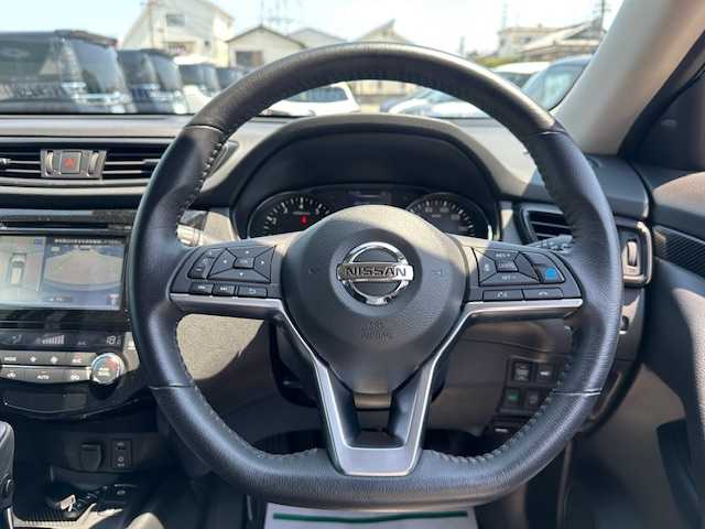 日産 エクストレイル 20Xi 大阪府 2018(平30)年 3万km ダイヤモンドブラック 純正メーカーナビ/アラウンドビューモニター/プロパイロット/エマージェンシーブレーキ/レーンキープアシスト/レーダークルーズコントロール/パーキングアシスト/デジタルミラー/ドライブレコーダー/電動リアゲート/LEDヘッドライト/プッシュスタート/スマートキー/ビルトインETC/防水シート