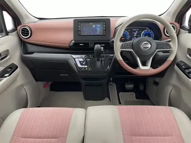 日産 デイズ ボレロ 愛知県 2020(令2)年 2.8万km ピンクⅡ 純正ナビ　フルセグＴＶ　Ｂｌｕｅｔｏｏｔｈ　全方位カメラ　シートヒーター　ツートンカラー　ボレロ専用ハーフレザーシート　エマージェンシブレーキ　衝突軽減装置　アイドリングストップ　オートライト　禁煙車
