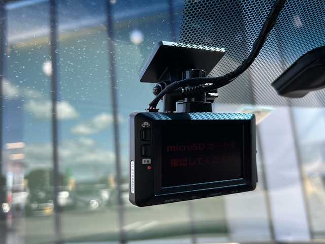 ホンダ ＣＲ－Ｚ αブラックレーベル 岐阜県 2012(平24)年 14.9万km プレミアムイエローパールⅡ 登録時走行距離148380km/スマートキー/ドライブレコーダー/禁煙車/クルーズコントロール/純正フロアマット/社外アルミホイール/ハロゲンヘッドライト/スタッドレスタイヤ（純正アルミホイール）/フォグランプ/オートライト/ＥＴＣ/パワーウィンドウ/パワーステアリング/横滑り防止装置