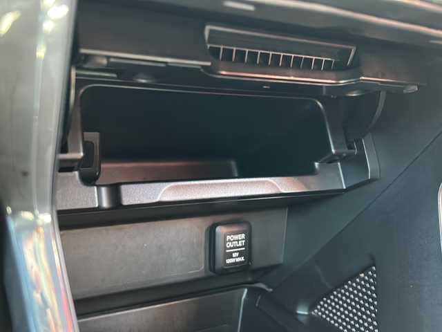 ホンダ ＣＲ－Ｚ αブラックレーベル 岐阜県 2012(平24)年 14.9万km プレミアムイエローパールⅡ 登録時走行距離148380km/スマートキー/ドライブレコーダー/禁煙車/クルーズコントロール/純正フロアマット/社外アルミホイール/ハロゲンヘッドライト/スタッドレスタイヤ（純正アルミホイール）/フォグランプ/オートライト/ＥＴＣ/パワーウィンドウ/パワーステアリング/横滑り防止装置