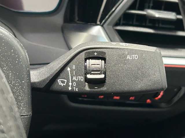 ＢＭＷ ＢＭＷ ４２０ｉ 宮城県 2023(令5)年 3.9万km 白 純正ナビ/全方位カメラ/Bluetooth/フルセグTV/衝突被害軽減システム/追従走行付きクルーズコントロール/レーンキープアシスト/前後コーナーセンサー/MTモード付きAT/パドルシフト/ホールドブレーキ/電動リアゲート/本革レザーシート/シートメモリー/シートヒーター/パワーシート/LEDヘッドライト/オートライト/純正ETC/純正アルミホイール/純正フロアマット