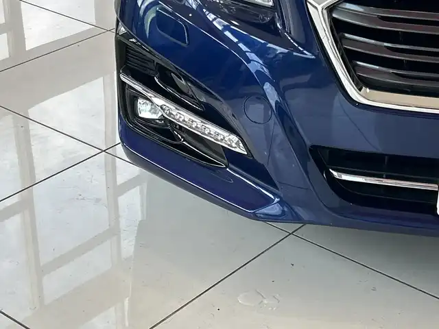 スバル レヴォーグ 1．6GT アイサイト 埼玉県 2017(平29)年 10.3万km ラピスブルーP ワンオーナー/取扱説明書/記録簿/保証書/純正SDナビ/　BT/iPod/AUX/フルセグTV/DVD/ETC/クルーズコントロール/ボタン式格納リアシート/電動リアゲート/AWD/MTモード付/運転席、助手席シートヒーター/運転席パワーシート/純正LEDヘッドライト/前後コーナーセンサー