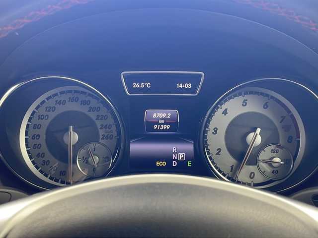 メルセデス・ベンツ ＧＬＡ２５０ 4マチック スポーツ 岐阜県 2014(平26)年 9.2万km カルサイトホワイト 純正HDDナビゲーション/AM FM/CD DVD/メモリーカード/ミュージックレジスター/USBメモリー/Bluetooth /ワンセグテレビ/革巻きステアリング/ステアリングリモコン/パドルシフト/ハーフレザーシート/パワーシート(D席)/シートヒーター(D席/N席)/防眩ミラー/キーレス&ゴー/スペアキー有/クルーズコントロール/ダウンヒルスピードレギュレーション/オフロードモード