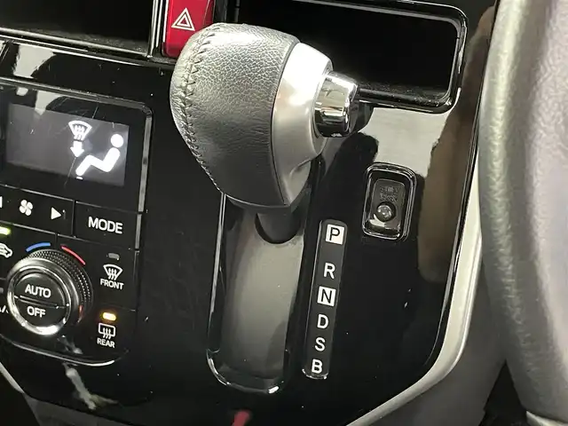 トヨタ ルーミー カスタムG 福井県 2019(令1)年 2.2万km パールホワイトⅢ Panasonicナビ　/CD/DVD/Bluetooth/フルセグ/両側パワースライドドア/スマートアシスト/・衝突警報機能/・ブレーキ制御付誤発進抑制機能/・車線逸脱警報機能/・クルーズコントロール/・オートライト/バックカメラ/シートヒーター/前後ドラレコ/LEDヘッドライト/ETC/フォグランプ