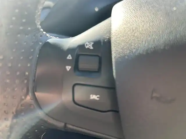 プジョー ２０８ アリュール 静岡県 2013(平25)年 9.9万km ゴールド MT車/純正ディスプレイオーディオ/・Bluetooth/・AM/FM/ETC/純正16インチアルミホイール/ハーフレザーシート/前後ドライブレコーダー/スペアキー