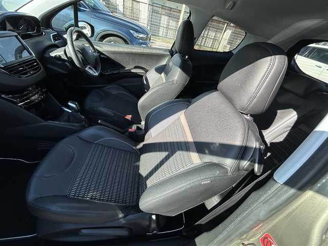 プジョー ２０８ アリュール 山形県 2013(平25)年 9.9万km スピリットグレー MT車/純正ディスプレイオーディオ/・Bluetooth/・AM/FM/ETC/純正16インチアルミホイール/ハーフレザーシート/前後ドライブレコーダー/スペアキー