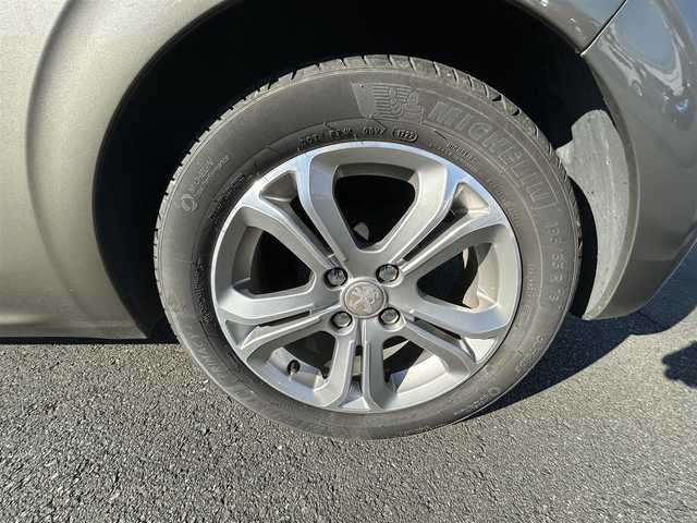 プジョー ２０８ アリュール 山形県 2013(平25)年 9.9万km スピリットグレー MT車/純正ディスプレイオーディオ/・Bluetooth/・AM/FM/ETC/純正16インチアルミホイール/ハーフレザーシート/前後ドライブレコーダー/スペアキー