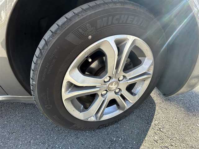 プジョー ２０８ アリュール 山形県 2013(平25)年 9.9万km スピリットグレー MT車/純正ディスプレイオーディオ/・Bluetooth/・AM/FM/ETC/純正16インチアルミホイール/ハーフレザーシート/前後ドライブレコーダー/スペアキー