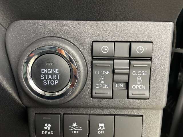 ダイハツ アトレー バン RS 道央・札幌 2022(令4)年 1.2万km ブラックマイカメタリック ・4WD/・ワンオーナー/・純正ディスプレイオーディオ＆TV＆Applecarplay＆AndroidAuto/BT/・バックカメラ/・衝突軽減ブレーキ/・両側パワースライドドア/・クルーズコントロール/・コーナーセンサー/・ステアリングスイッチ/・LEDヘッドライト/・オートマチックハイビーム/・社外AW付冬タイヤ積載