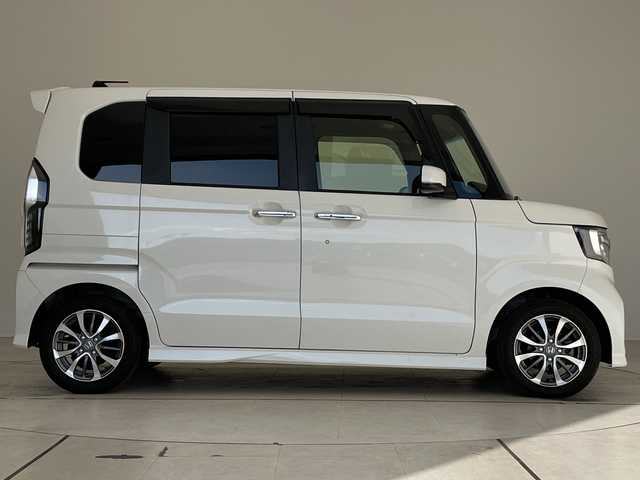 ホンダ Ｎ ＢＯＸ カスタム L 愛知県 2023(令5)年 2.1万km プラチナホワイトパール ホンダセンシング/純正ナビ/片側パワースライド/レーダークルーズコントロール/シートヒーター/バックカメラ/コーナーセンサー/純正アルミホイール/LEDヘッドライト/オートマチックハイビーム/衝突軽減システム/フルセグ/CD DVD/Bluetooth/ステアリングスイッチ/スマートキー/プッシュスタート