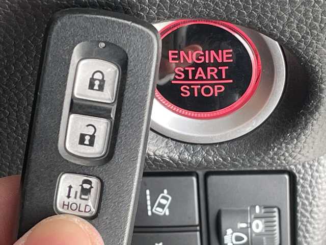 ホンダ Ｎ ＢＯＸ カスタム L 愛知県 2023(令5)年 2.1万km プラチナホワイトパール ホンダセンシング/純正ナビ/片側パワースライド/レーダークルーズコントロール/シートヒーター/バックカメラ/コーナーセンサー/純正アルミホイール/LEDヘッドライト/オートマチックハイビーム/衝突軽減システム/フルセグ/CD DVD/Bluetooth/ステアリングスイッチ/スマートキー/プッシュスタート