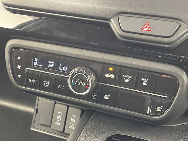 ホンダ Ｎ ＢＯＸ カスタム L 愛知県 2023(令5)年 2.1万km プラチナホワイトパール ホンダセンシング/純正ナビ/片側パワースライド/レーダークルーズコントロール/シートヒーター/バックカメラ/コーナーセンサー/純正アルミホイール/LEDヘッドライト/オートマチックハイビーム/衝突軽減システム/フルセグ/CD DVD/Bluetooth/ステアリングスイッチ/スマートキー/プッシュスタート