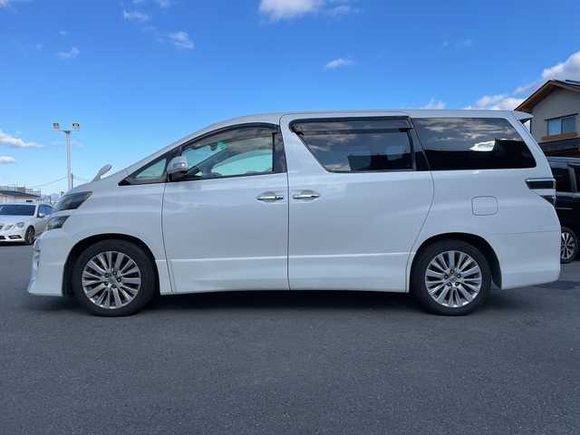トヨタ ヴェルファイア 2．4Z Gエディション 山梨県 2012(平24)年 9.2万km ホワイトパールクリスタルシャイン 純正ＨＤＤナビ　/バックカメラ　/フルセグＴＶ　/純正ビルトインＥＴＣ　/Ｂｌｕｅｔｏｏｔｈ　/後席フリップダウンモニター　/３列シート　/電動リアゲート　/純正フロアマット　/運転席／助手席パワーシート　/両側パワスラ