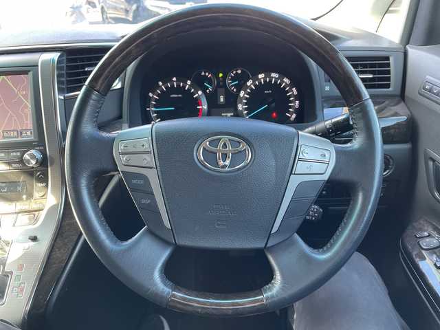 トヨタ ヴェルファイア 2．4Z Gエディション 山梨県 2012(平24)年 9.2万km ホワイトパールクリスタルシャイン 純正ＨＤＤナビ　/バックカメラ　/フルセグＴＶ　/純正ビルトインＥＴＣ　/Ｂｌｕｅｔｏｏｔｈ　/後席フリップダウンモニター　/３列シート　/電動リアゲート　/純正フロアマット　/運転席／助手席パワーシート　/両側パワスラ