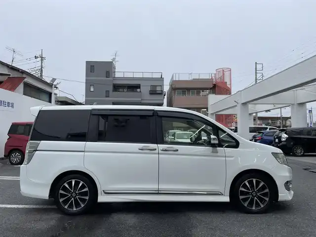 ホンダ ステップワゴン スパーダ Z クールスピリット 埼玉県 2013(平25)年 12.9万km ホワイトオーキッドパール (株)IDOMが運営する【じしゃロン鳩ヶ谷店】の自社ローン専用車両になりますこちらは現金またはオートローンご利用時の価格です。自社ローンご希望の方は別途その旨お申付け下さい/純正HDDナビ【CD/DVD/SD/USB/VTR/Music Rack/iPod】/バックカメラ/フルセグTV/フリップダウンモニター/両側パワースライドドア/ETC/クルーズコントロール/前後コーナーセンサー/パドルシフト/純正アルミホイール/取扱説明書、保証書